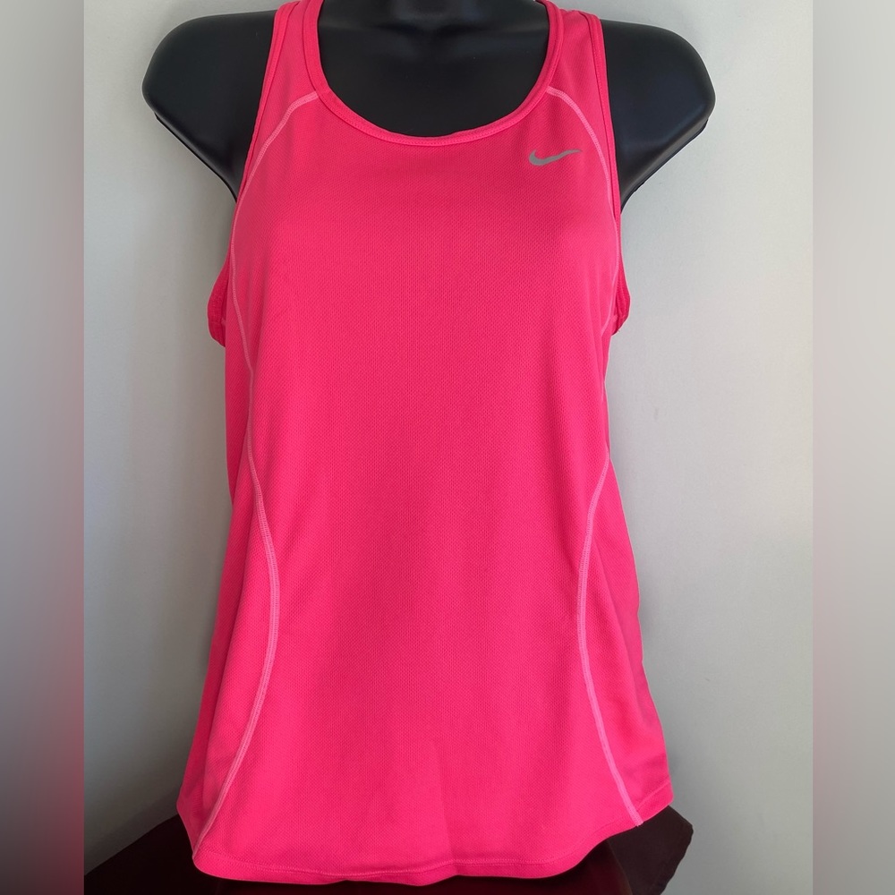 Nike Women’s Dri-Fit training tank. Size small. Color: Pink